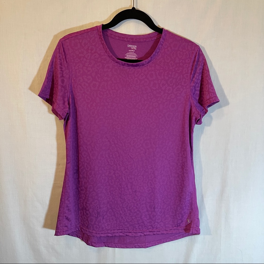 ☃️3 for $23 ☃️ Danskin Now Semi-Fitted S/S Crew Neck Workout T